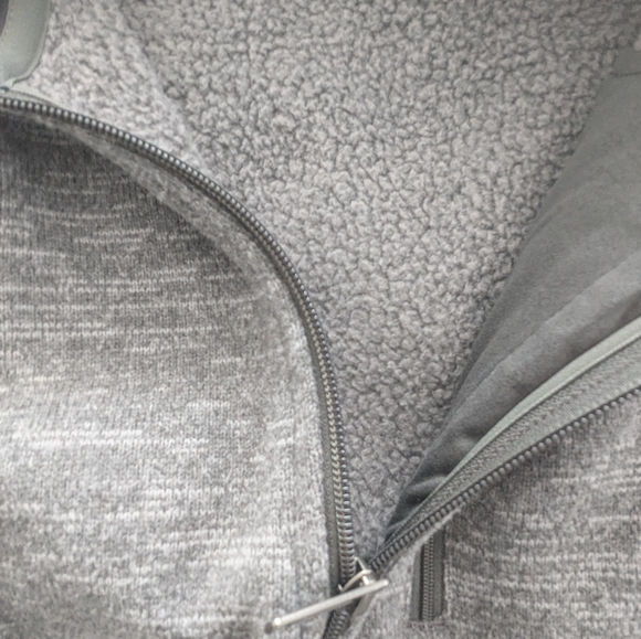 Patagonia Better Sweater Gray Men's Small beautiful! Quarter zip - Picture 2 of 4